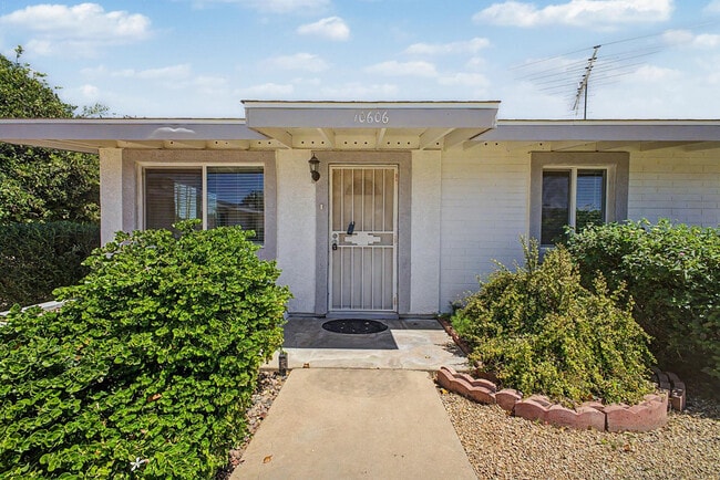 Foto del edificio - 10606 W Oakmont Dr
