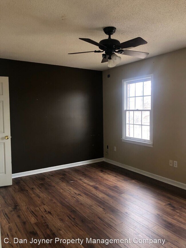 Foto del edificio - 2 br, 1.5 bath House - 907 B N Main Street