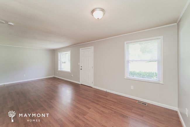 Building Photo - 3973 Maderia Dr NW