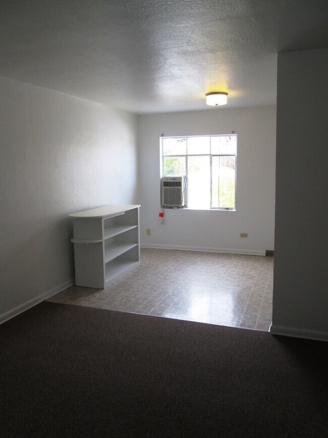 Foto del edificio - 425 Coffman St