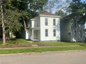 Building Photo - 53 Osage St