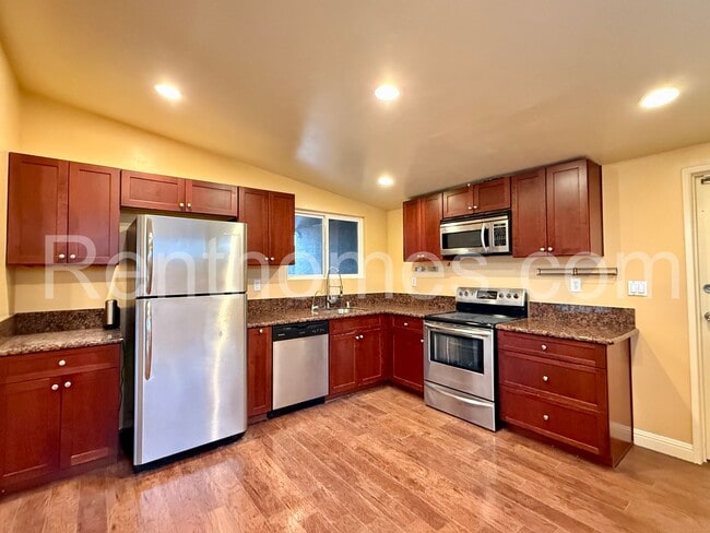 Building Photo - 2518 Melbourne Dr