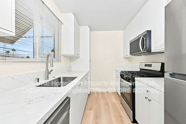 Building Photo - 4427 Murietta Ave