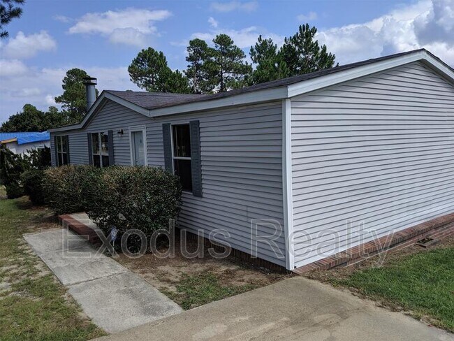 Building Photo - 220 Winding Ridge