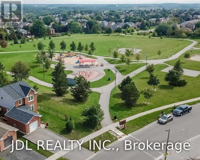 Building Photo - 163 Carrick Ave