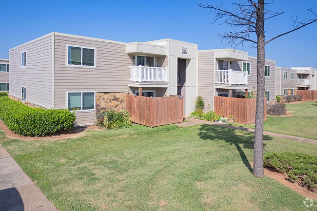 Building Photo - Southwinds