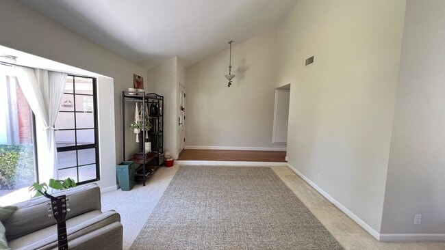 Building Photo - Wonderful 4 Bed 2 Bath Single Family Home ...