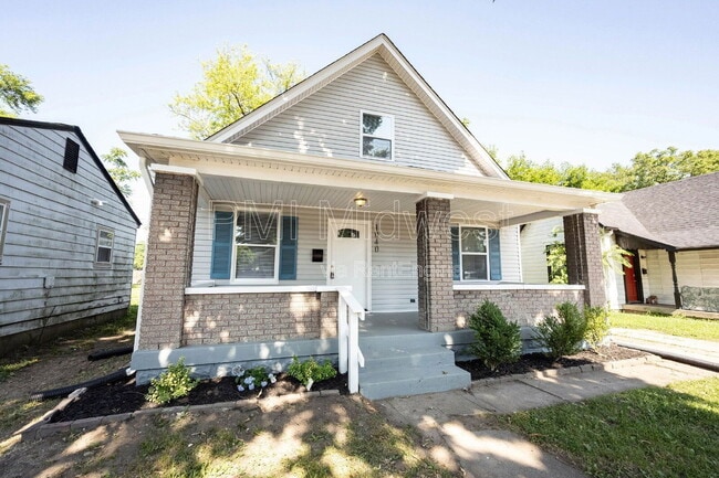 Photo - 1040 Winfield Ave House