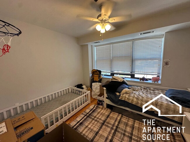 Foto del edificio - 1337 W Fargo Ave