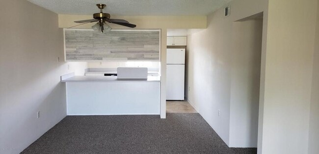 Building Photo - 258 Ulster Ln