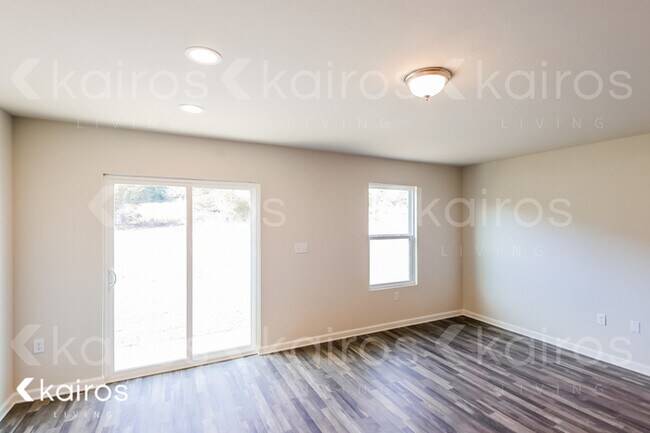 Foto del edificio - 157 Cora Rd.