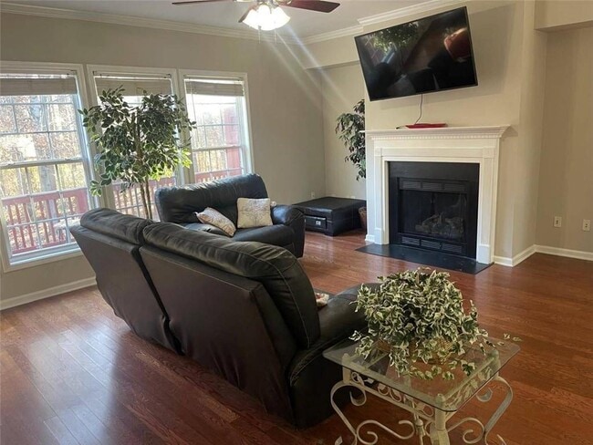 Foto del edificio - 3352 Chastain Gardens Dr NW