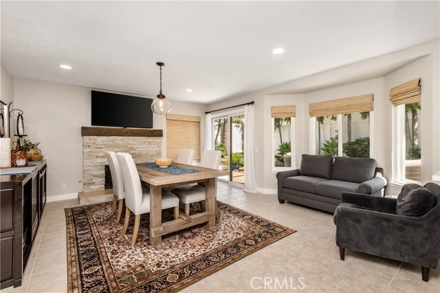 Building Photo - 26822 Baronet