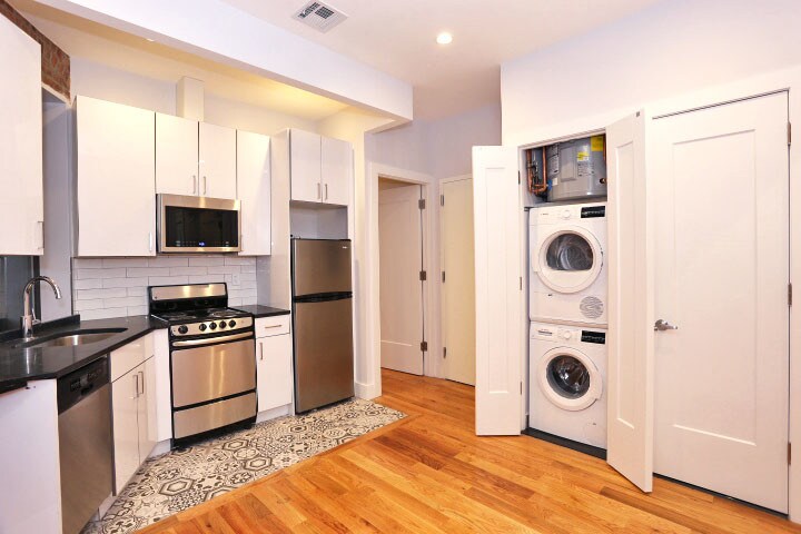 Primary Photo - 462 W 146th St
