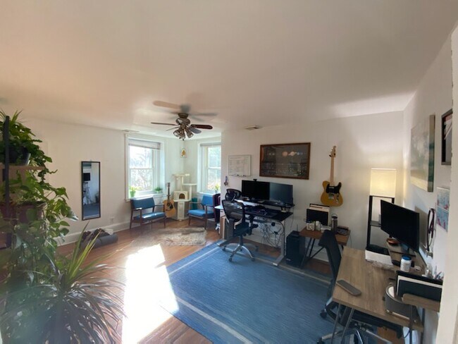 Foto del edificio - 921 S 48th St