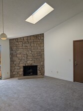 Building Photo - 427 Wright St