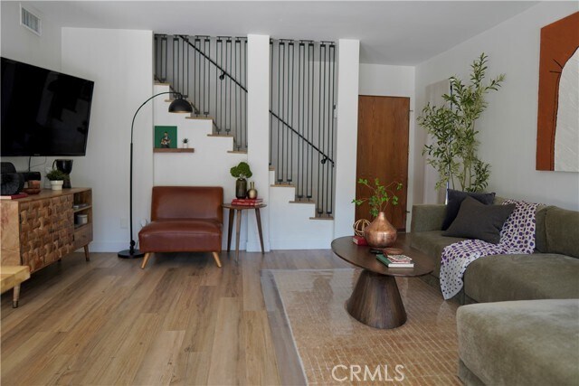Foto del edificio - 710 W Spruce Ave