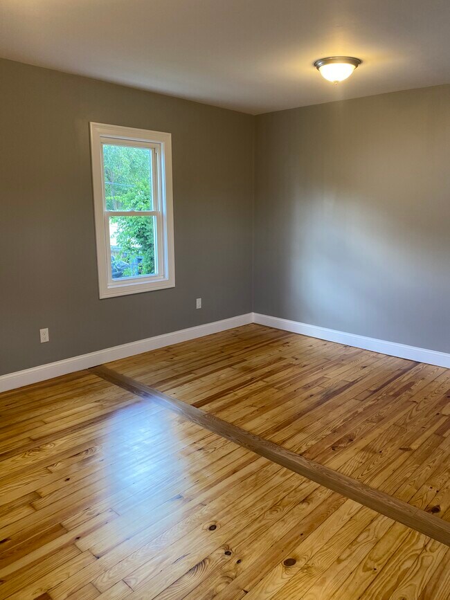 Foto del edificio - 1190 Plymouth Ave