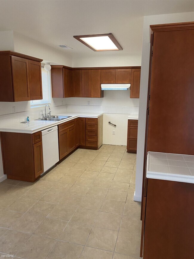 Foto del edificio - 3 br, 2 bath House - 784 Davinci St