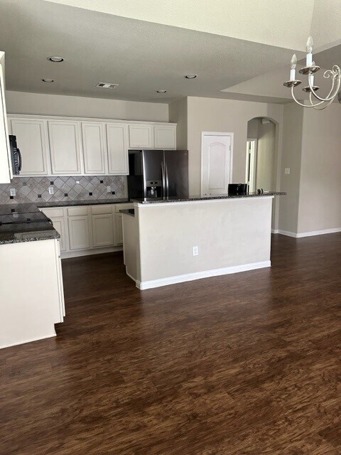 Foto del edificio - 909 Jefferson Ave