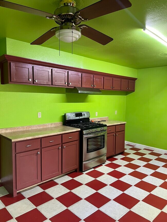 Foto del edificio - 9314 Valley Stream