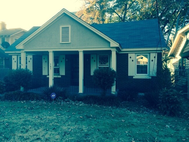 Building Photo - 1 bed, 1 bath unit in Vollintine Evergreen Historic District