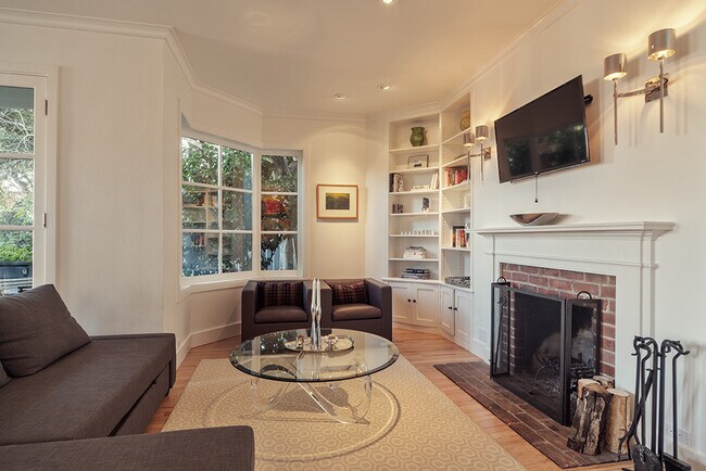 Foto del edificio - 763 Bay St