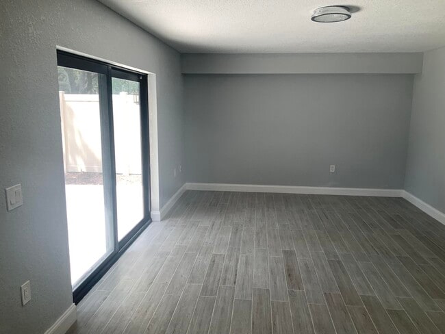 Building Photo - 6905 69th Way