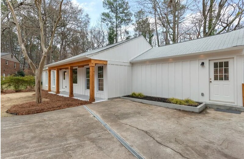 Primary Photo - 60 Willow Springs Ln
