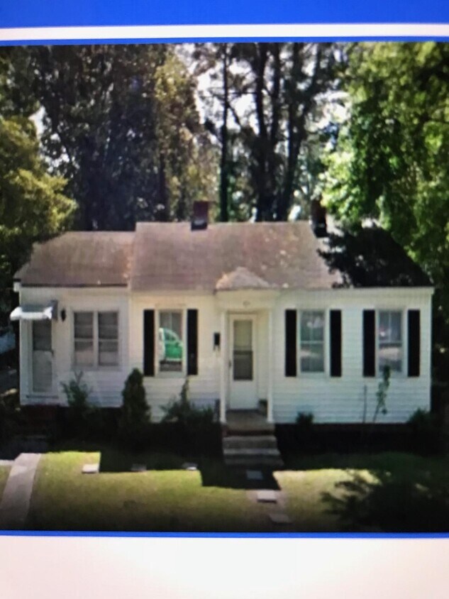 Foto principal - 104 N Jarvis St