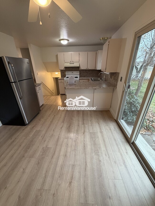 Building Photo - 575 E 10315 S