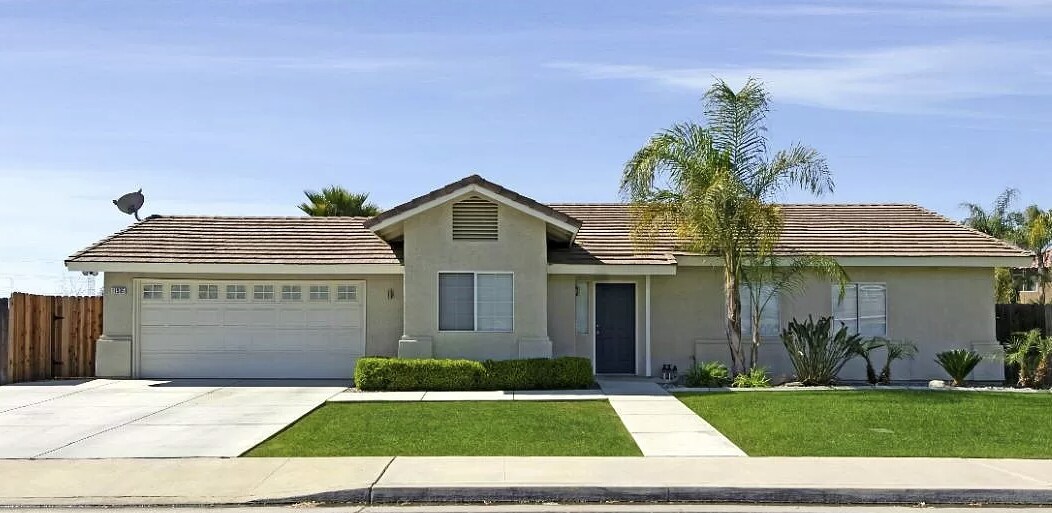 11905 Cactus Dr, Bakersfield, CA 93312 House for Rent in Bakersfield