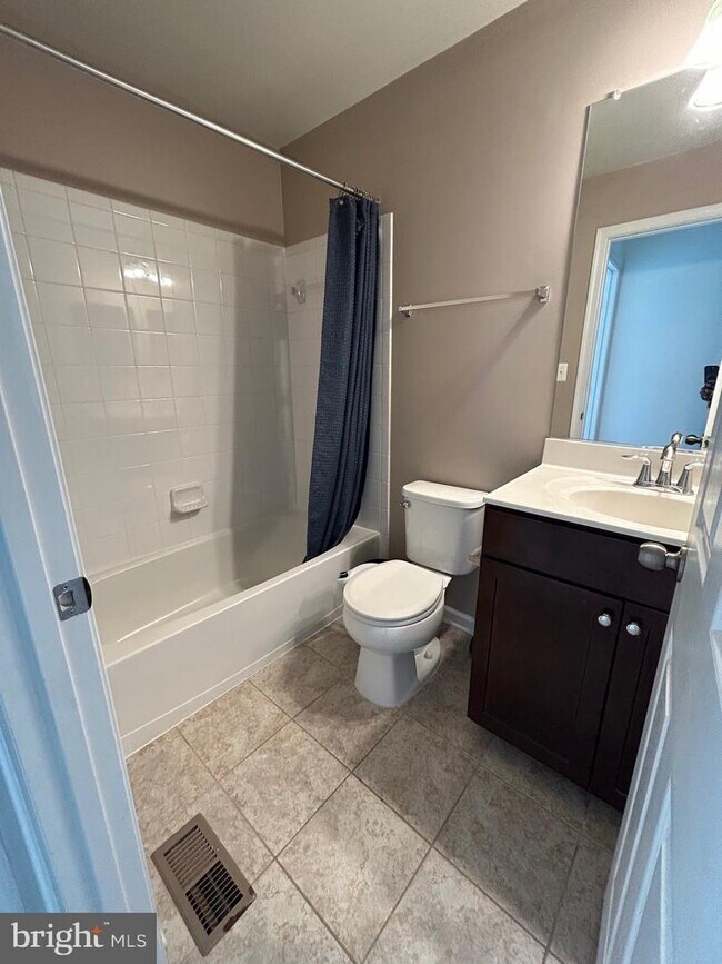 Building Photo - 5841 Bella Marie Wy