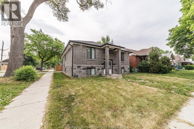 Building Photo - 3605 King St