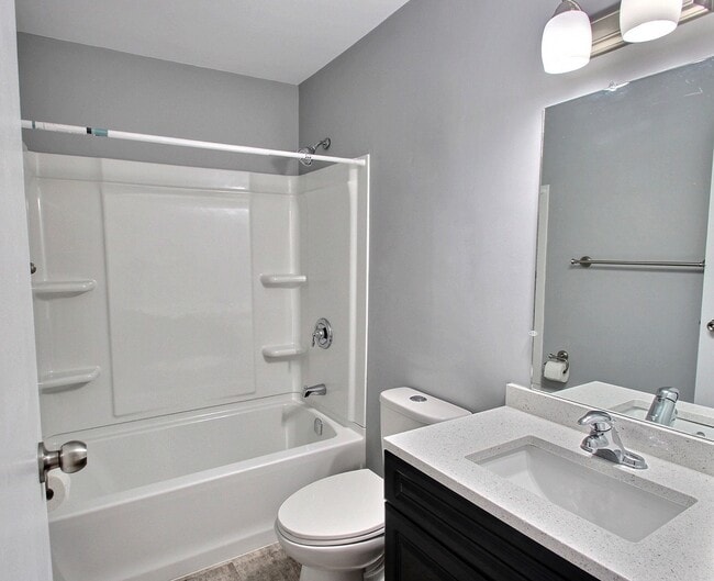 Building Photo - 38 1Bingham