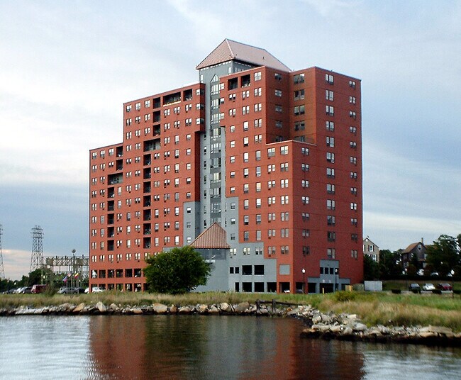 Building Photo - Point Gloria Condominiums