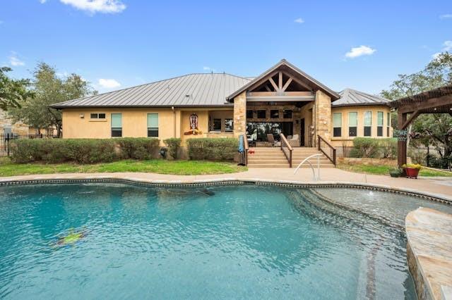 Building Photo - 7617 Lazy River Cove