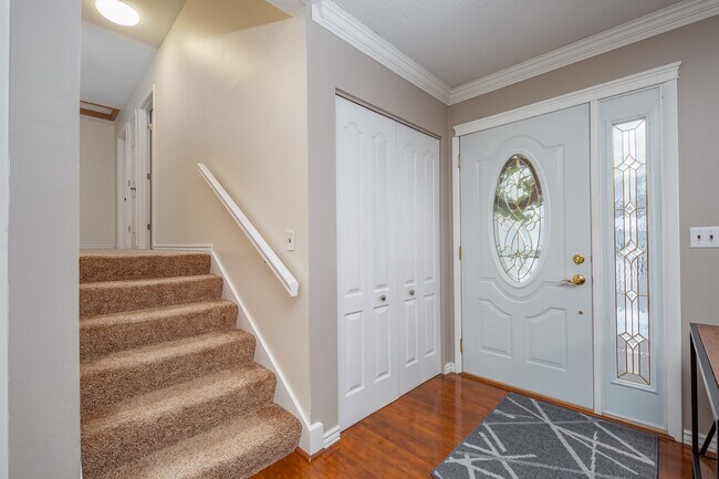 Building Photo - 3117 Windsor Dr
