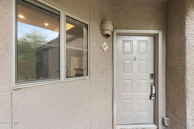 Building Photo - 11680 E Sahuaro Dr