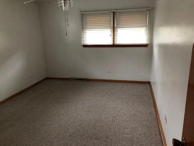 Building Photo - 944 Elder Rd