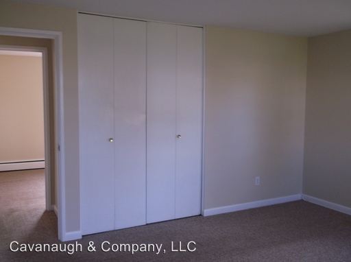 Building Photo - 11 Colonial Dr