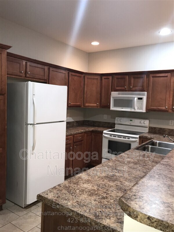 Photo - 2704 Stone Trace Dr House