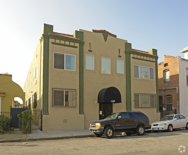 Foto del edificio - Second Avenue Apartments