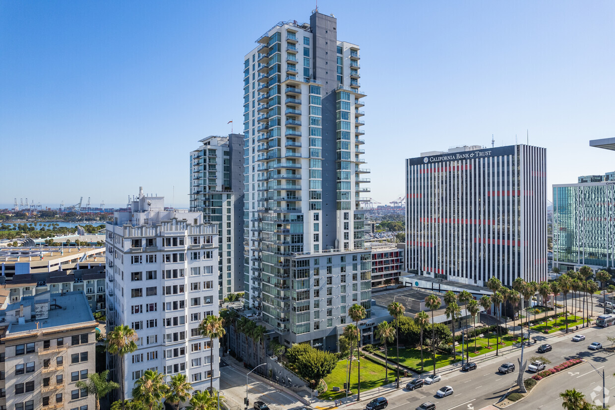 400 W Ocean Blvd Long Beach, CA 90802 - West Ocean Towers