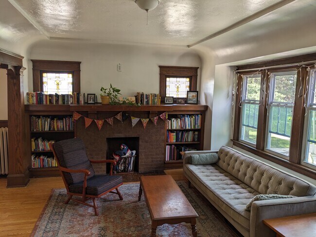 Foto del edificio - 5439 W Galena St