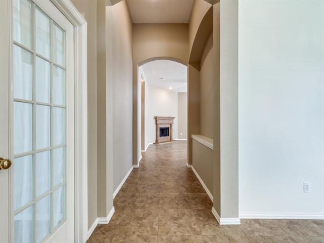 Building Photo - 1656 Knoll Wood Ct
