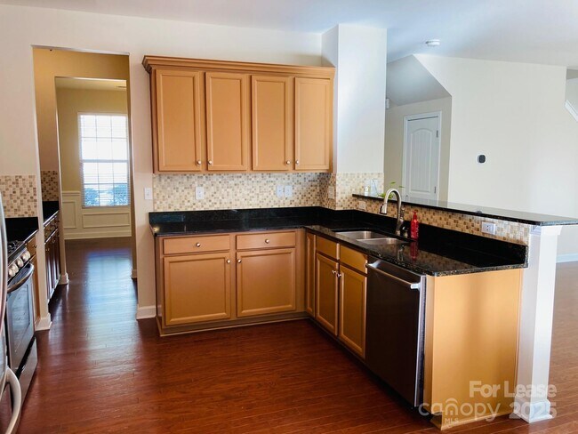 Foto del edificio - 17218 Caldwell Track Dr