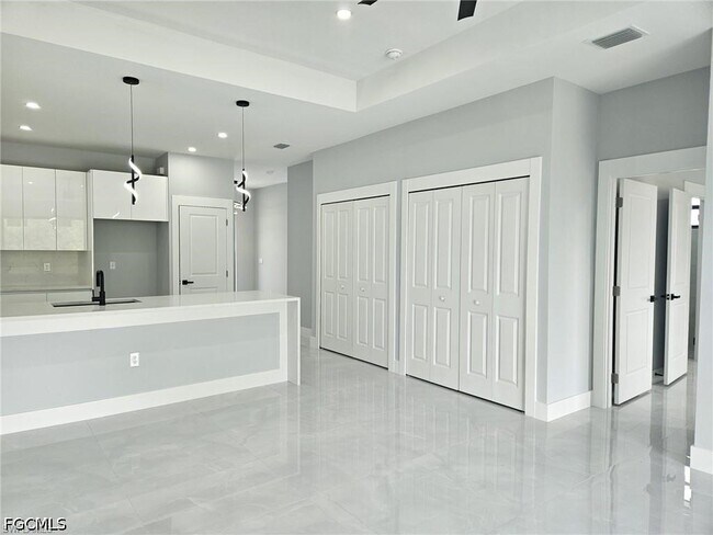 Foto del edificio - 388 Bell Blvd