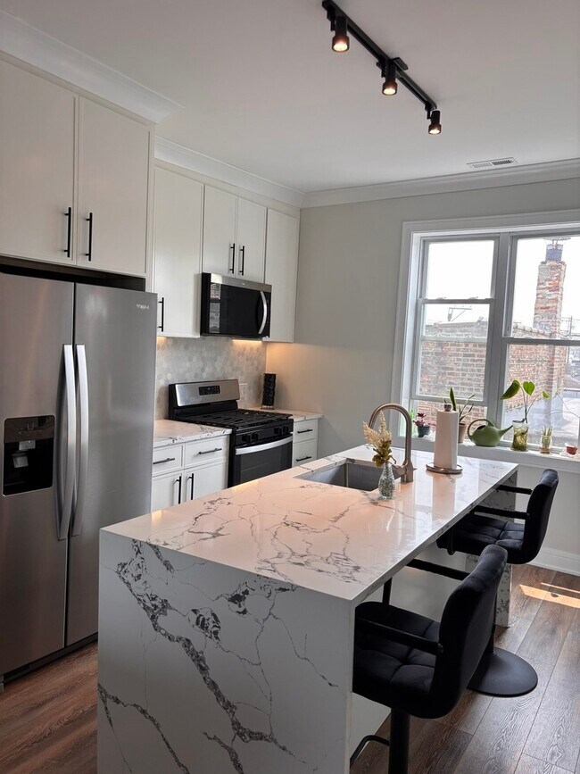 Foto del edificio - 3651 W 25th St