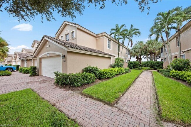 Building Photo - 9211 Palmetto Ridge Dr